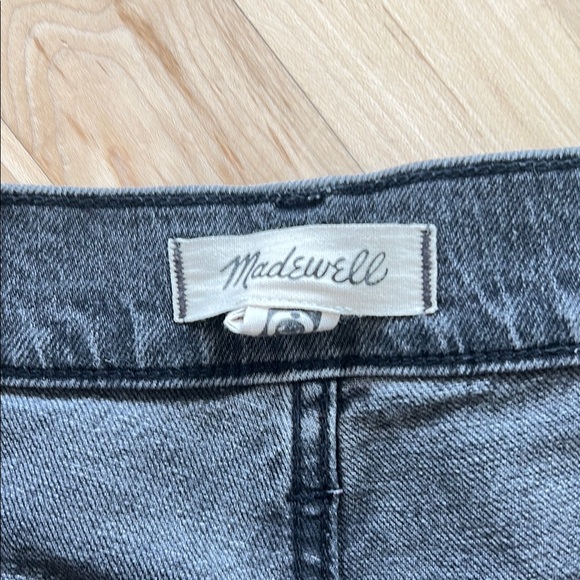 Madewell The Perfect Vintage Jean size 27T black - Picture 4 of 4